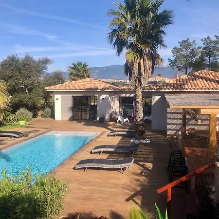 Superbe 14 Pers, Vue Et Piscine Chauffée Villa
